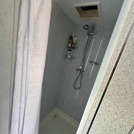 Tracey'S Hideaway - With Hot Tub & Amazing Views Hotell Llanasa Exteriör bild